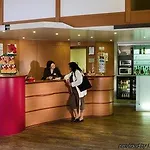 Ibis Reims 틴쿠엑스