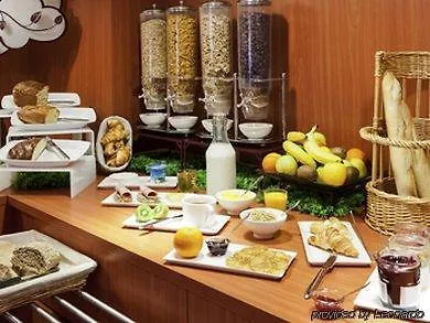 兰斯蒂恩奎克斯宜必思酒店 蒂恩奎克斯