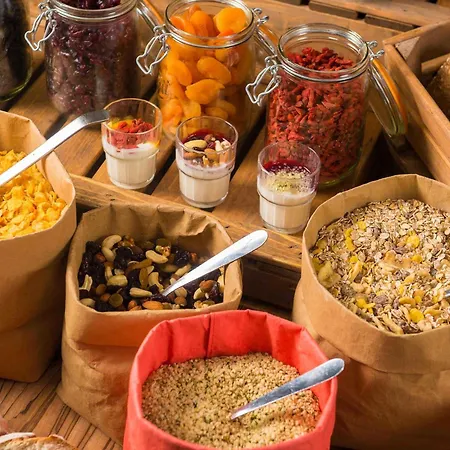 兰斯蒂恩奎克斯宜必思酒店 酒店 3*