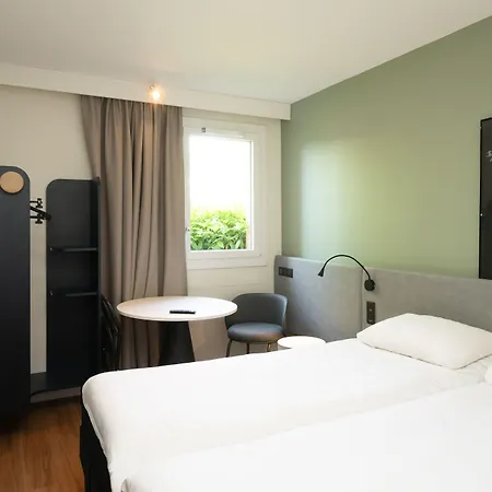 Ibis Reims 3*