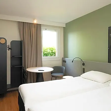 Ibis Reims 3*
