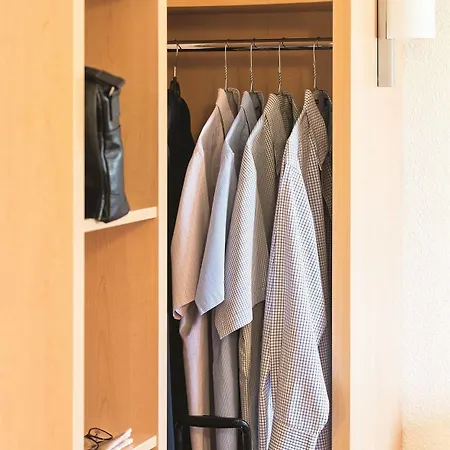 Hotel Ibis Reims 3*