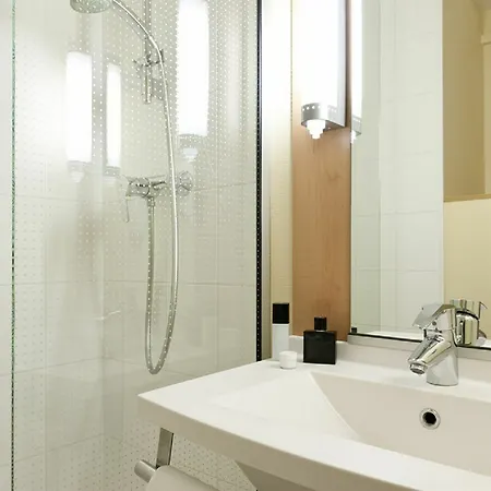 Hotel Ibis Reims 3*