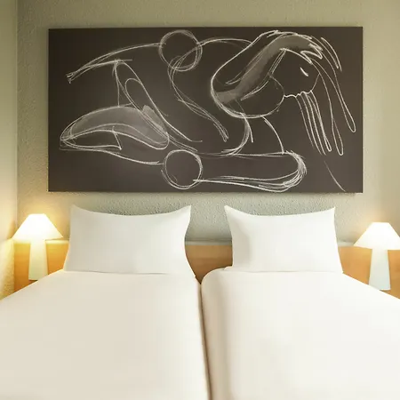 Ibis Reims
