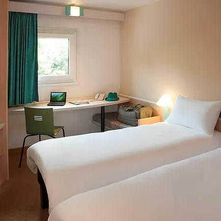 Ibis Reims 호텔 3*