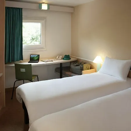 Ibis Reims 3* 틴쿠엑스